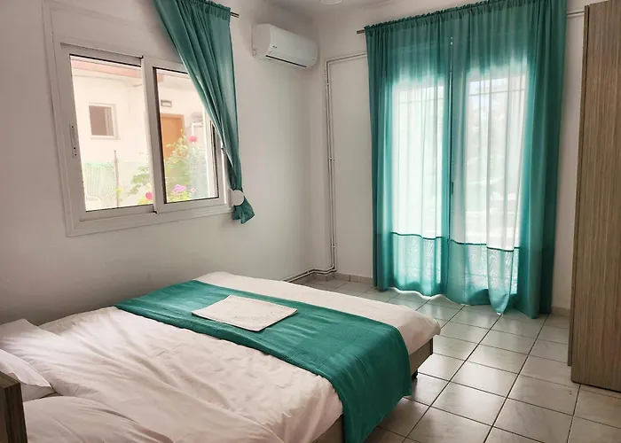 La Familia Apartament Olympiakí Aktí